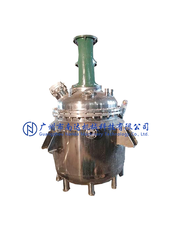 電加熱反應釜展示圖1 電加熱反應釜展示圖1